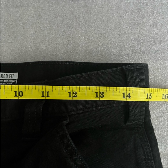 [30*30]Carhartt Men's Dark Cargo Pants - Picture 3 of 6